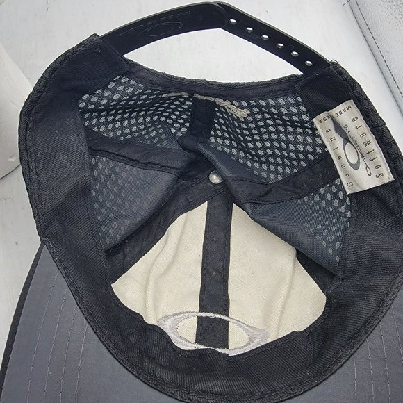 Vintage Oakley Made In The USA Hat Cap Adjustable Comfort Lightweight Casual - Picture 7 of 10